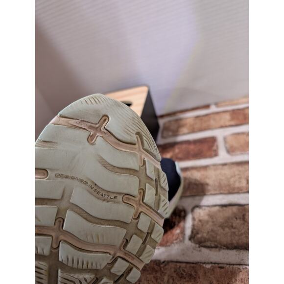 Brooks Ghost 15 Womens 9.5 Blue Athletic Running Shoes Sneakers 1203801B450 GUC - Picture 10 of 10